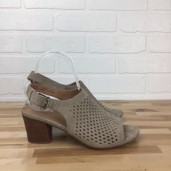 FRANCO Sarto beige genuine upper leather suede sandals chunky heels tan size 7 - Picture 4 of 16